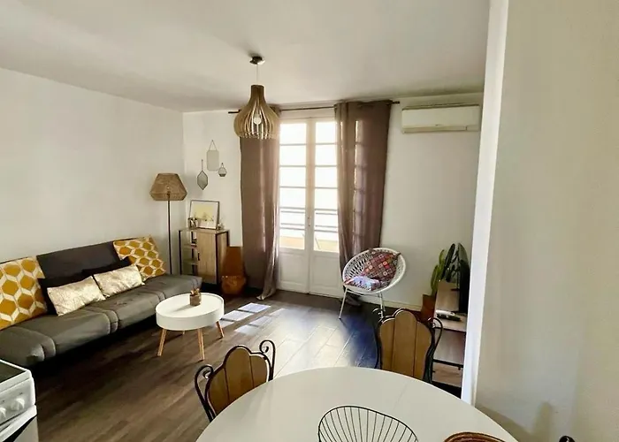 Centre Joli T2 Grandval Ajaccio (Corsica)